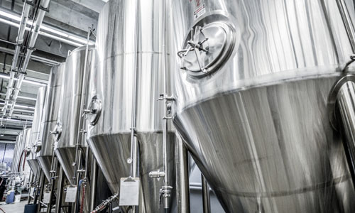 beer brewing tanks